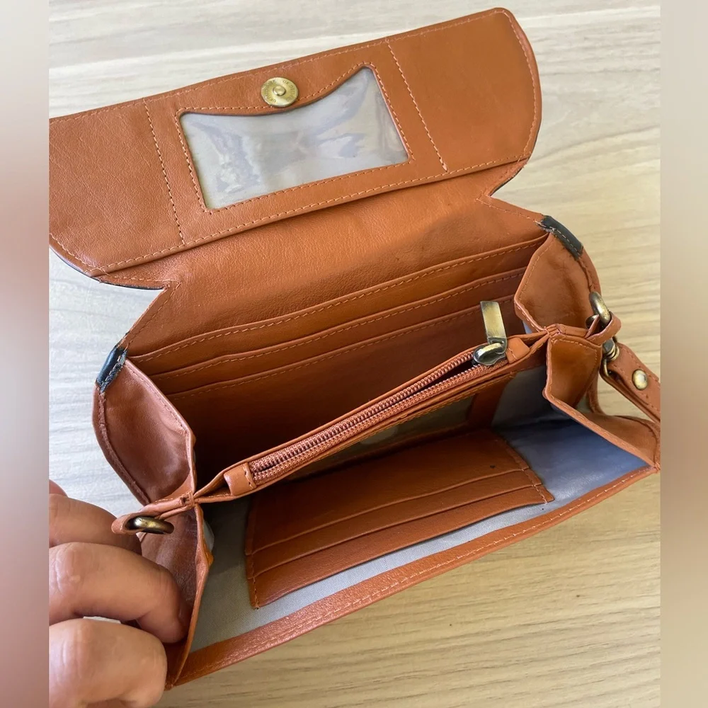 Rogue Black and Brown Leather Wristlet